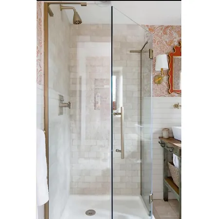 Studio Guest Suite In Forest Cottage Tryon Exterior photo